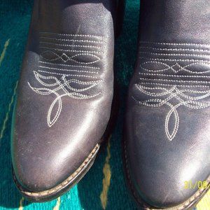 Alberta Boots Size  8  Genuine